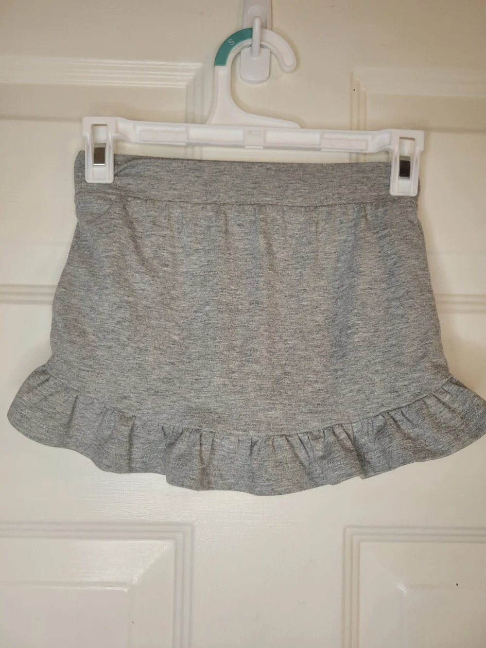 Nike Girls' Gray Ruffle Skort